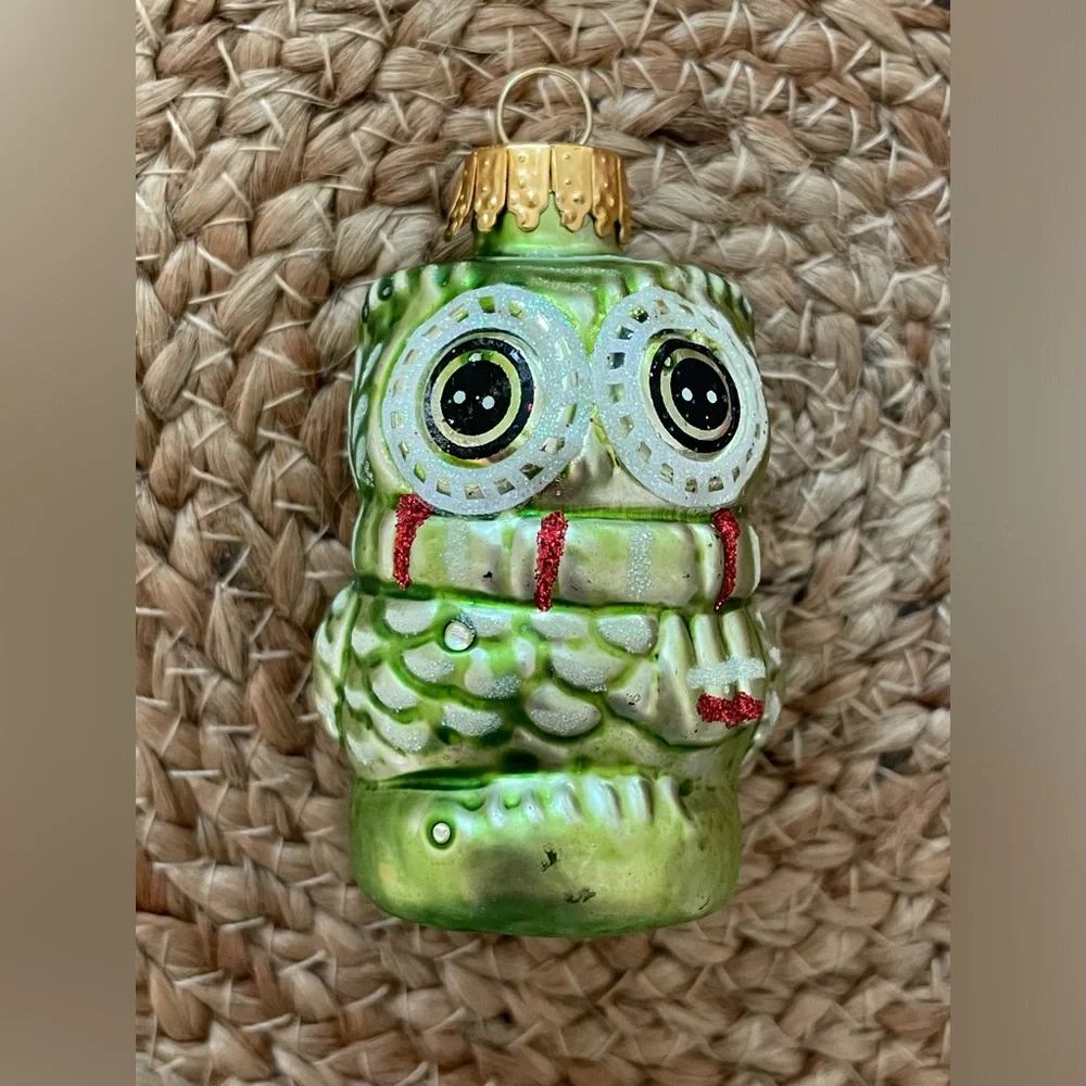 SOLD Green Glass Owl Christmas Ornament🎄🦉 - Picture 4 of 7